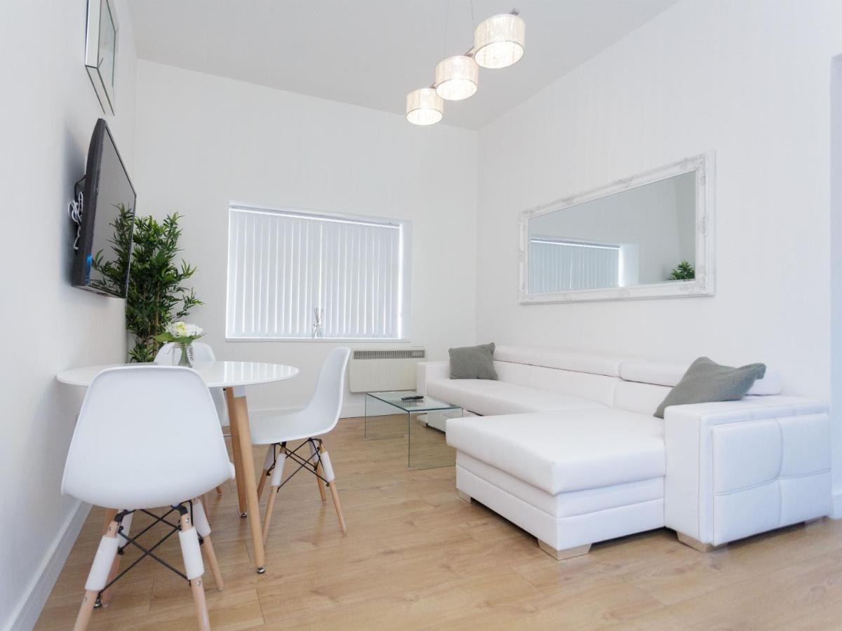 Live In Leeds Greenhill Bungalows Dış mekan fotoğraf