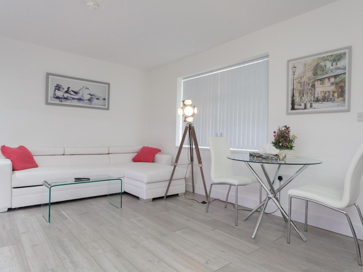 Live In Leeds Greenhill Bungalows Dış mekan fotoğraf